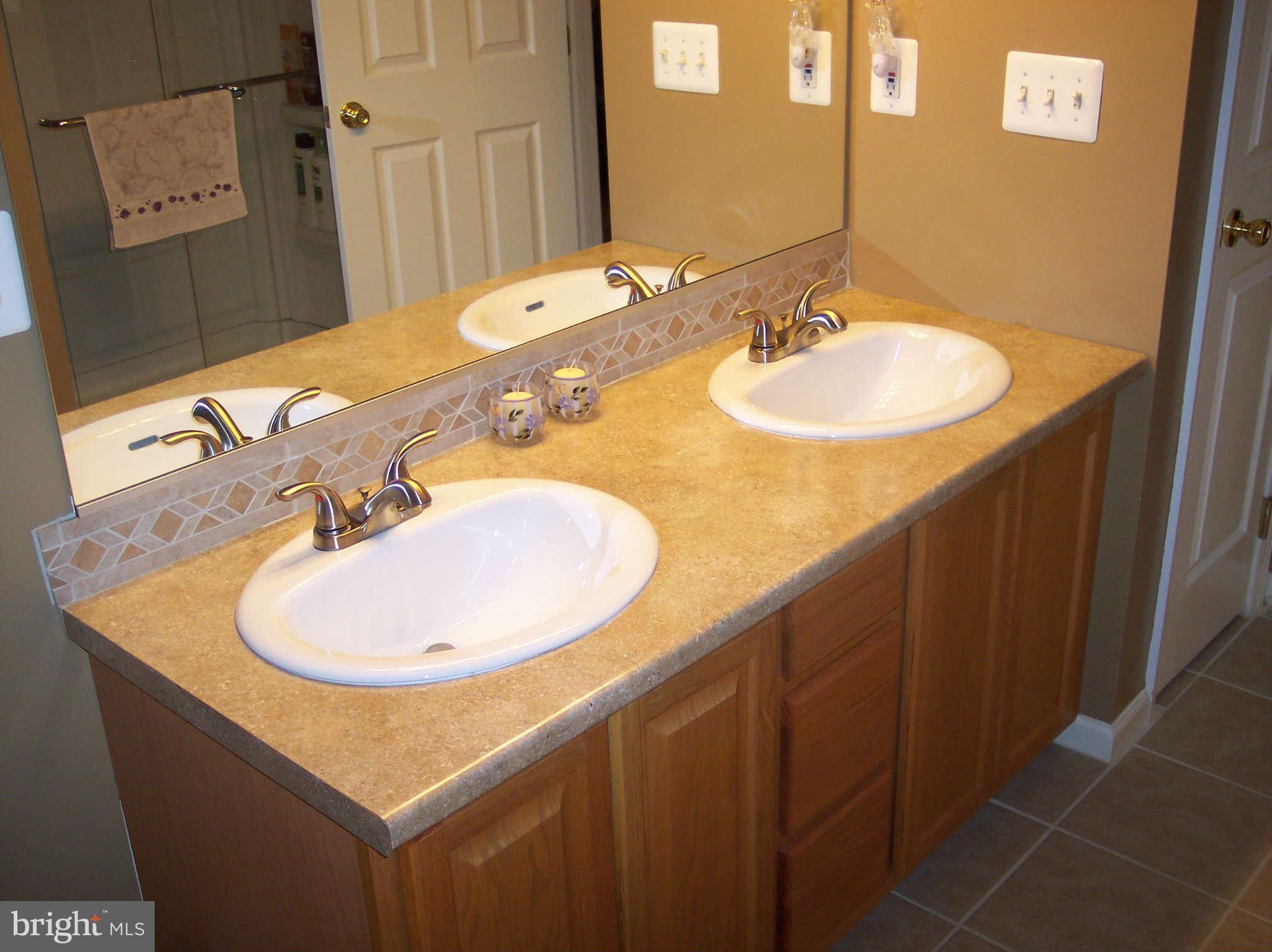 1906 Arundel Road Pasadena, MD 21122 - Photo 20 of 30 Bath (Master)
