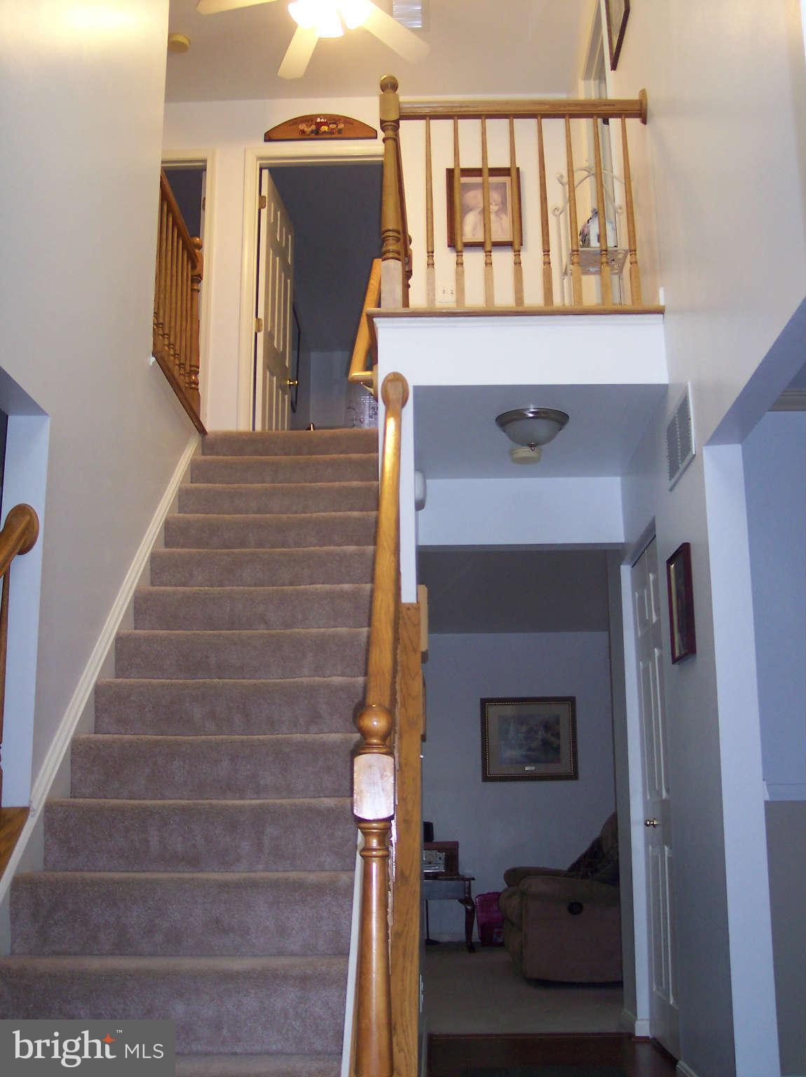 1906 Arundel Road Pasadena, MD 21122 - Photo 3 of 30 Foyer