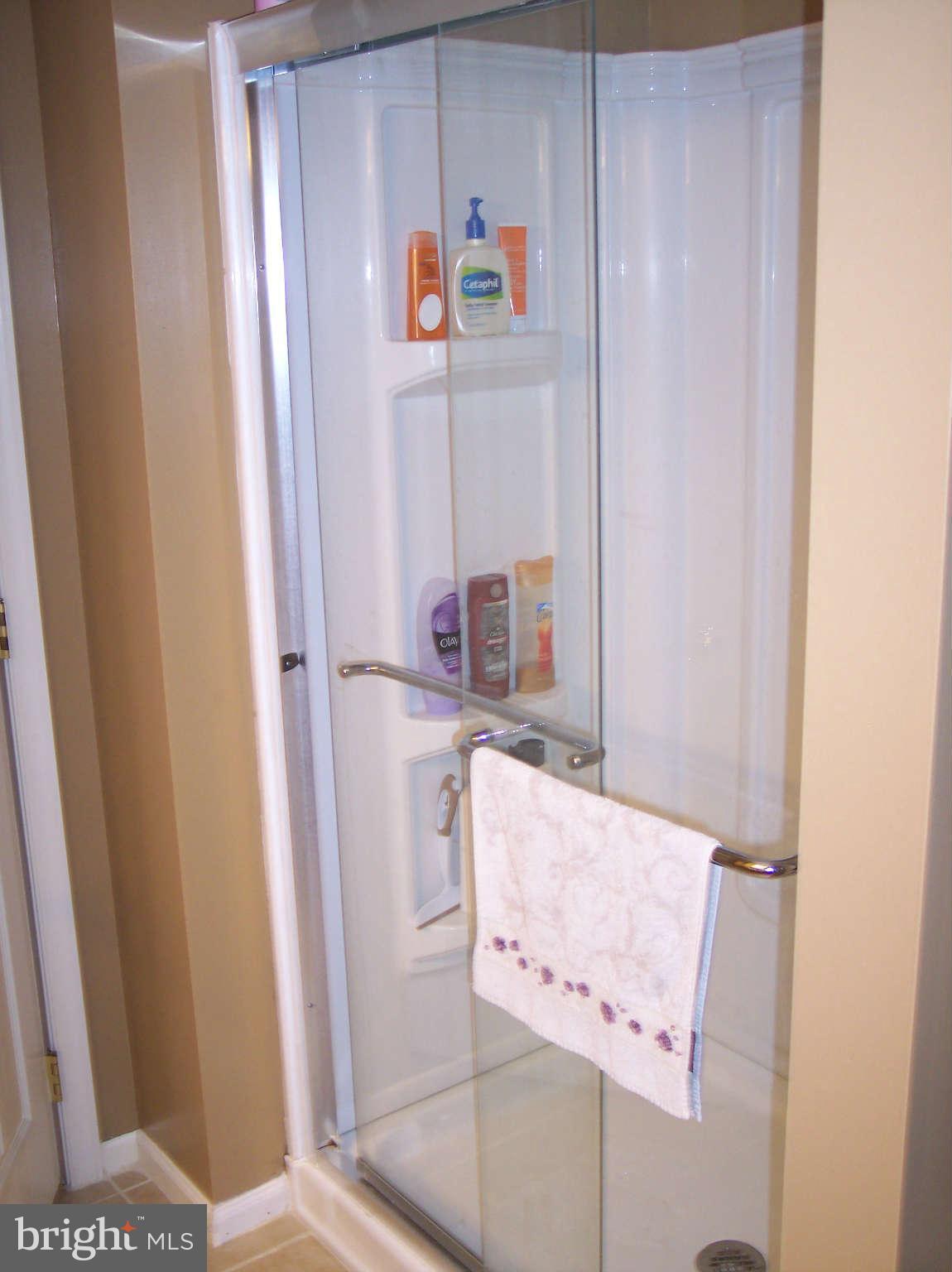 1906 Arundel Road Pasadena, MD 21122 - Photo 21 of 30 Separate Shower