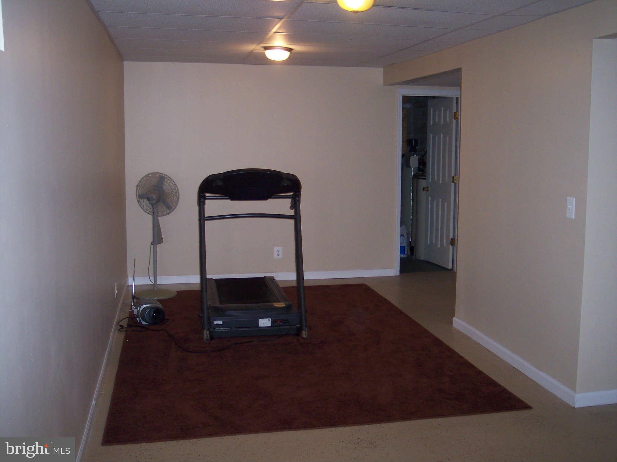 1906 Arundel Road Pasadena, MD 21122 - Photo 23 of 30 exercise room