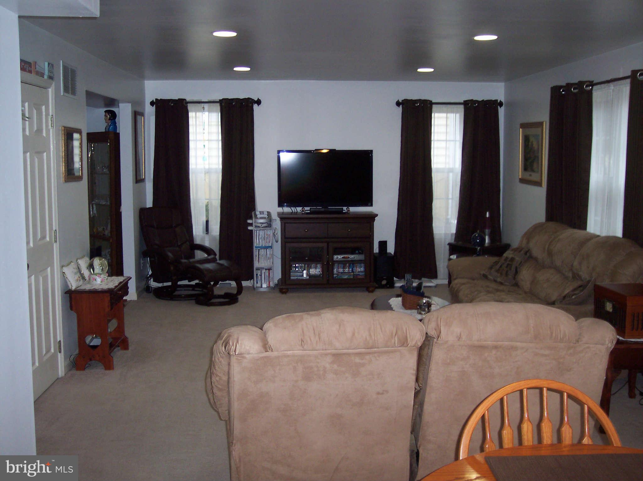 1906 Arundel Road Pasadena, MD 21122 - Photo 7 of 30 from breakfast area