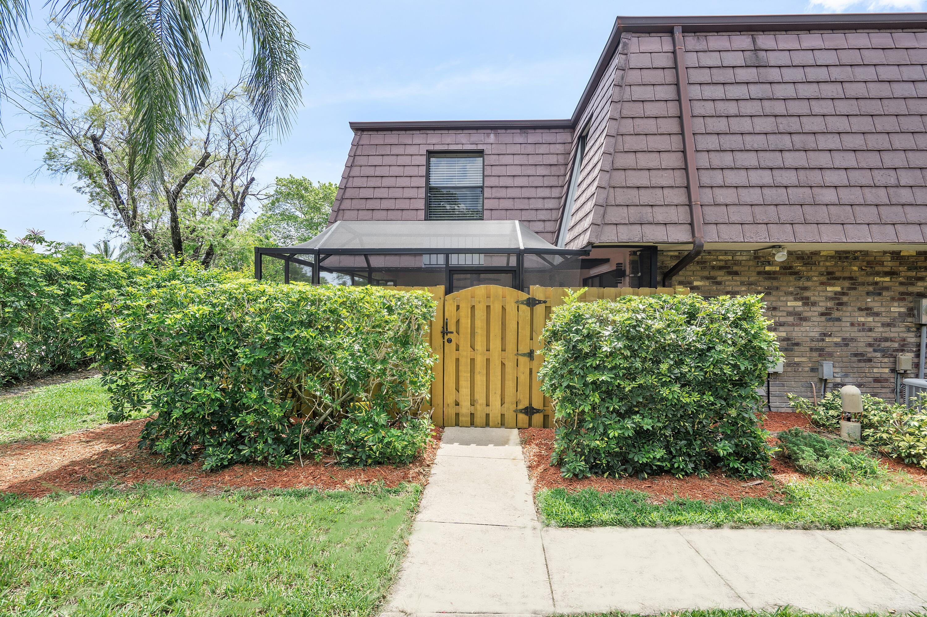 7678 Courtyard Run West Boca Raton, FL 33433 - Photo 29 of 47 Front Exterior