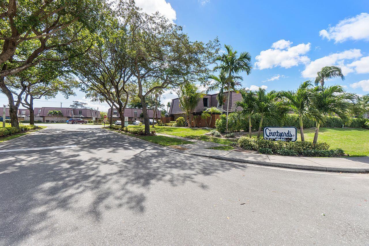 7678 Courtyard Run West Boca Raton, FL 33433 - Photo 32 of 47 Sundivision Entry