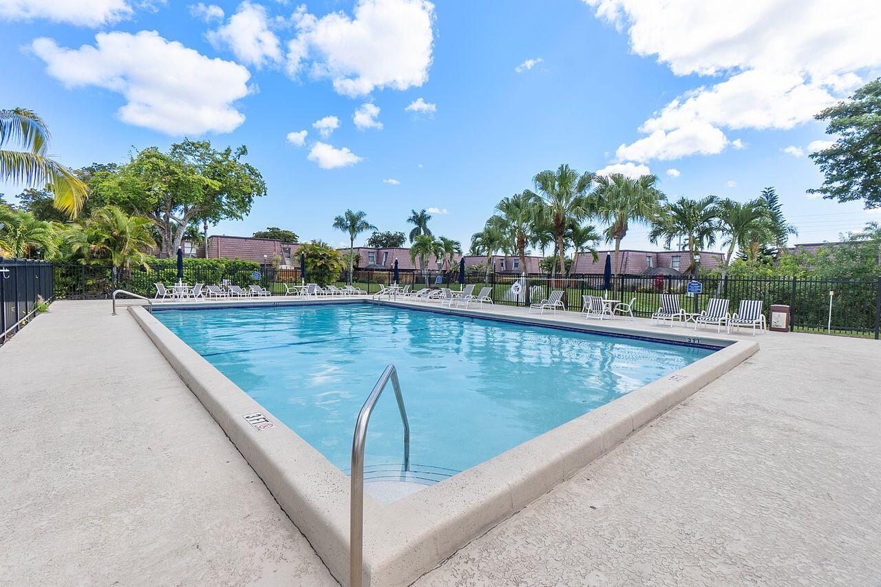 7678 Courtyard Run West Boca Raton, FL 33433 - Photo 34 of 47 Community Pool