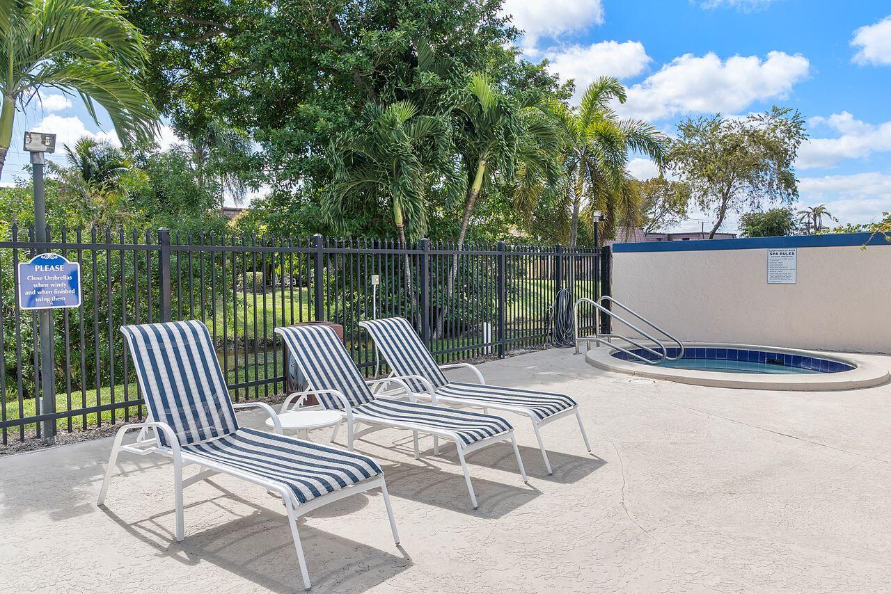 7678 Courtyard Run West Boca Raton, FL 33433 - Photo 35 of 47 Community Pool