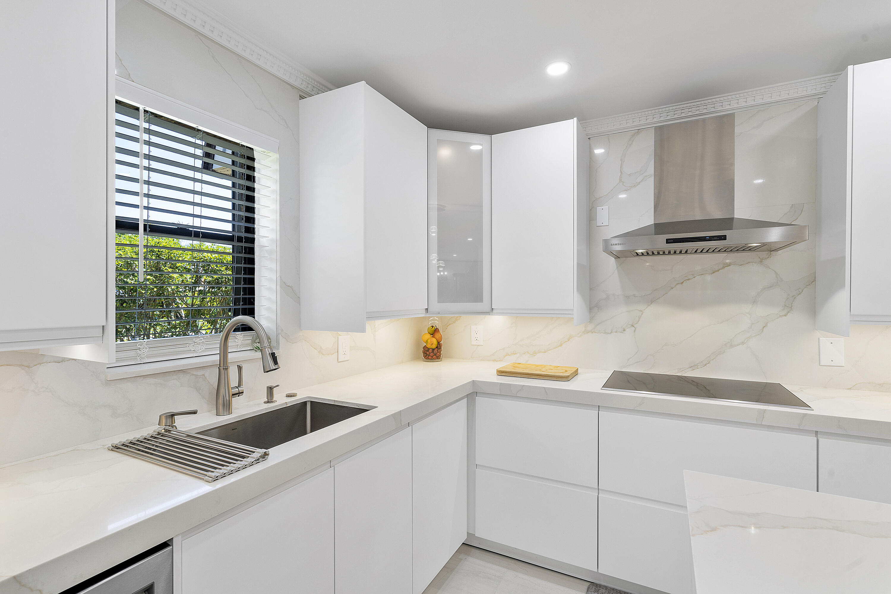 7678 Courtyard Run West Boca Raton, FL 33433 - Photo 7 of 47 Kitchen
