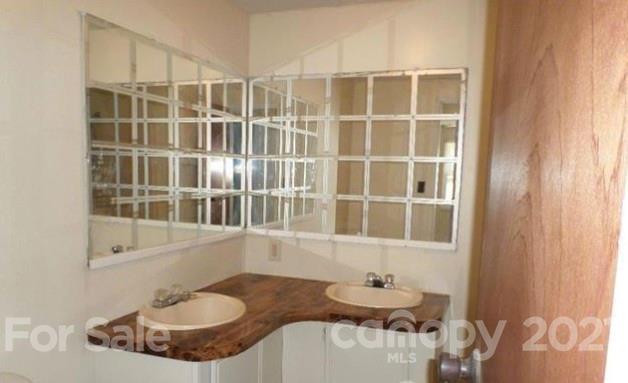 4199 Slanting Bridge Road Sherrills Ford, NC 28673 - Photo 11 of 15 Gallery Image 11