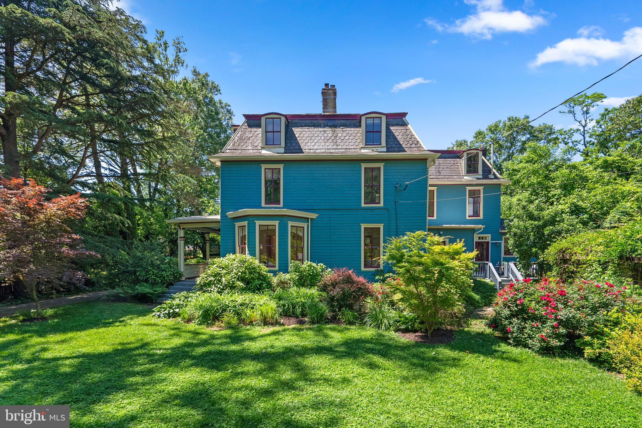 1102 Edgevale Road Silver Spring, MD 20910 - Photo 3 of 47 Magical gardens