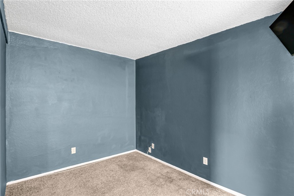 3535 Banbury Drive, Unit 84 Riverside, CA 92505 - Photo 7 of 16