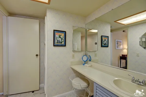 $2,800 | 40461 Bay Hill Way, Palm Desert, CA 92211