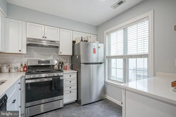 $2,150 | 804 B Sedgefield Drive, Mount Laurel, NJ 08054