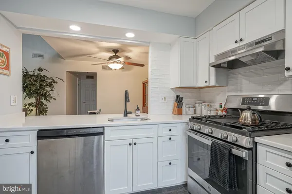 $2,150 | 804 B Sedgefield Drive, Mount Laurel, NJ 08054