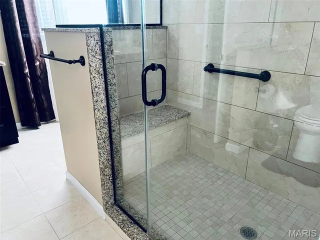 $725,000 | 270 Gala Drive, Hannibal, MO 63401