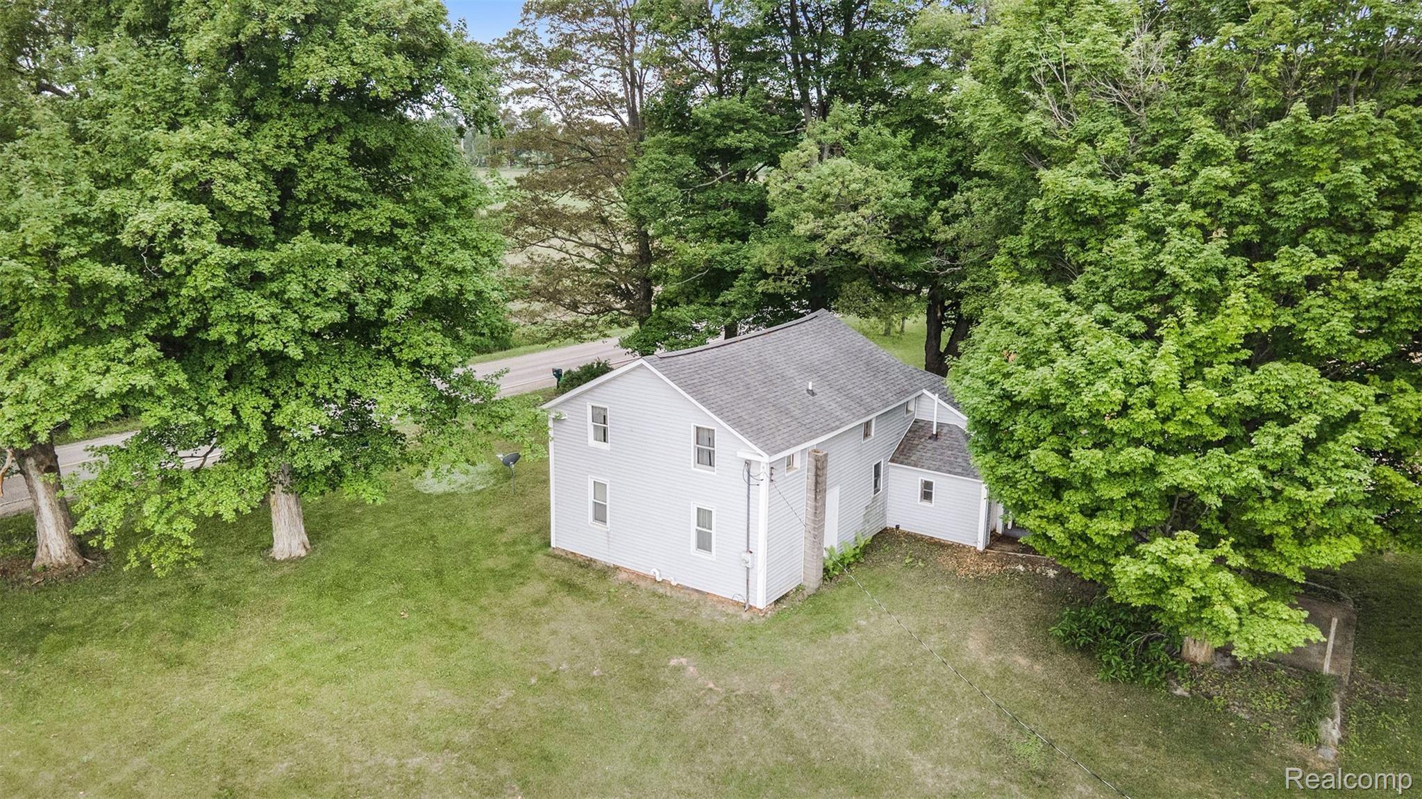 12304 Silver Lake Road Byron, MI 48418 - Photo 1 of 34 DJI_0098.jpg