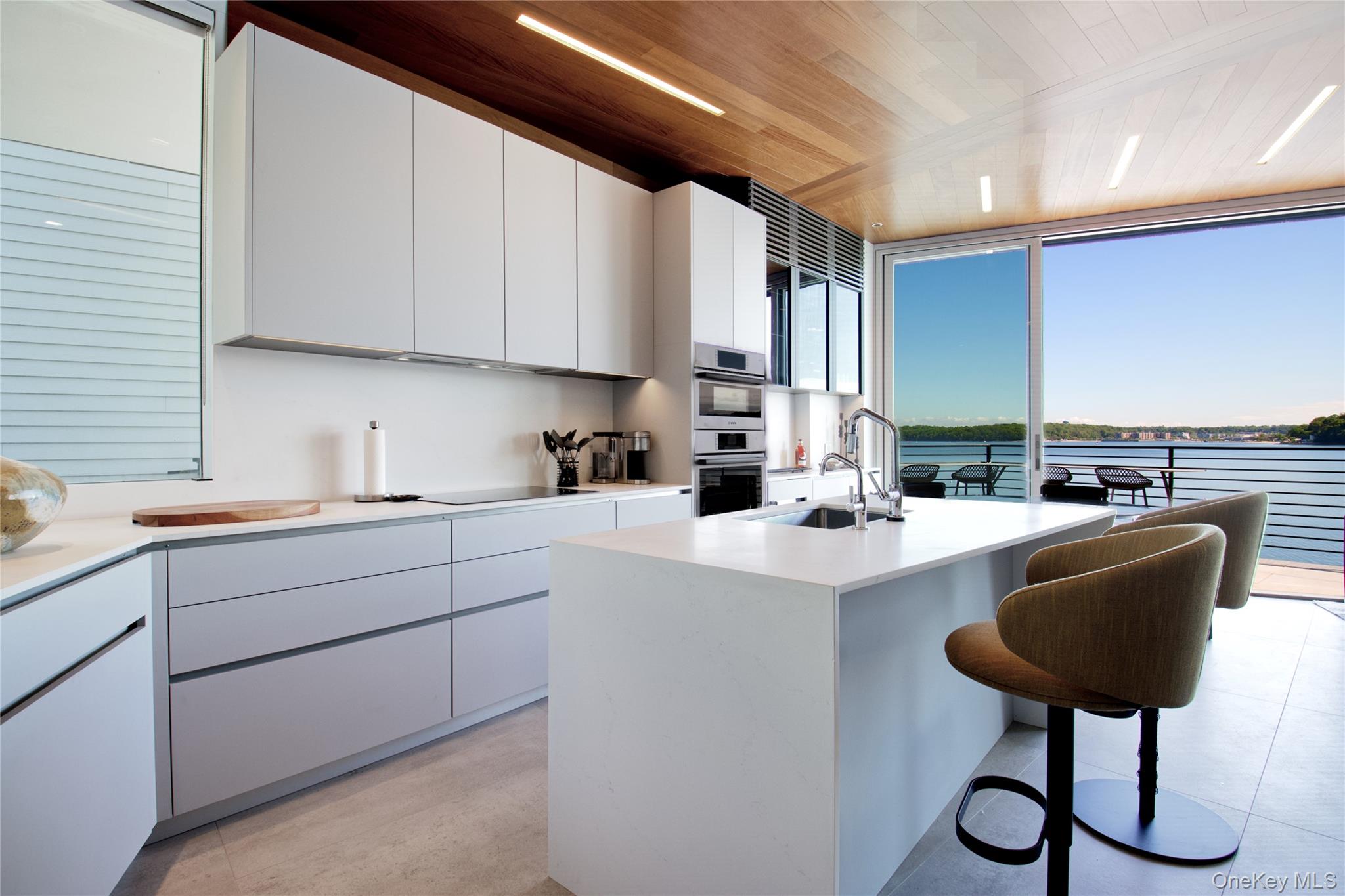 75-34 West Shore Road, Unit 34 Port Washington, NY 11050 - Photo 5 of 22 Kitchen on main level