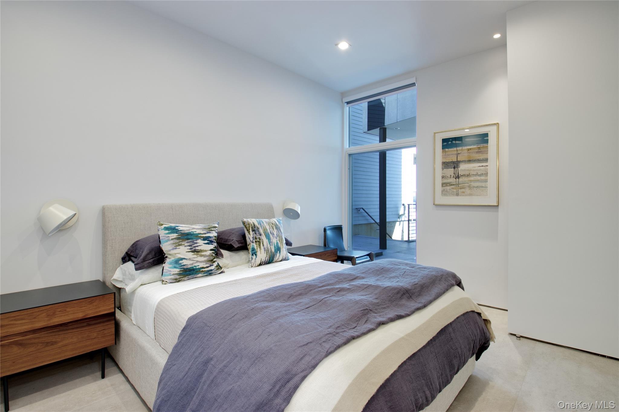 75-34 West Shore Road, Unit 34 Port Washington, NY 11050 - Photo 7 of 22 Bedroom, main level