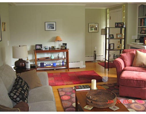 122 Rocky Hill Road Hadley, MA 01035 - Photo 5 of 11 Gallery Image 5