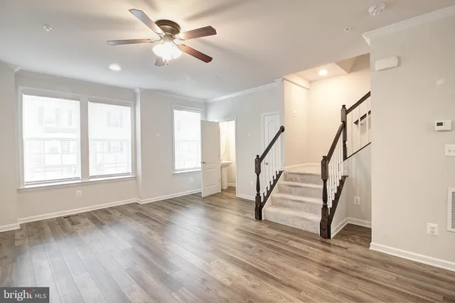 $2,600 | 304 Spring Bank Way, Frederick, MD 21701