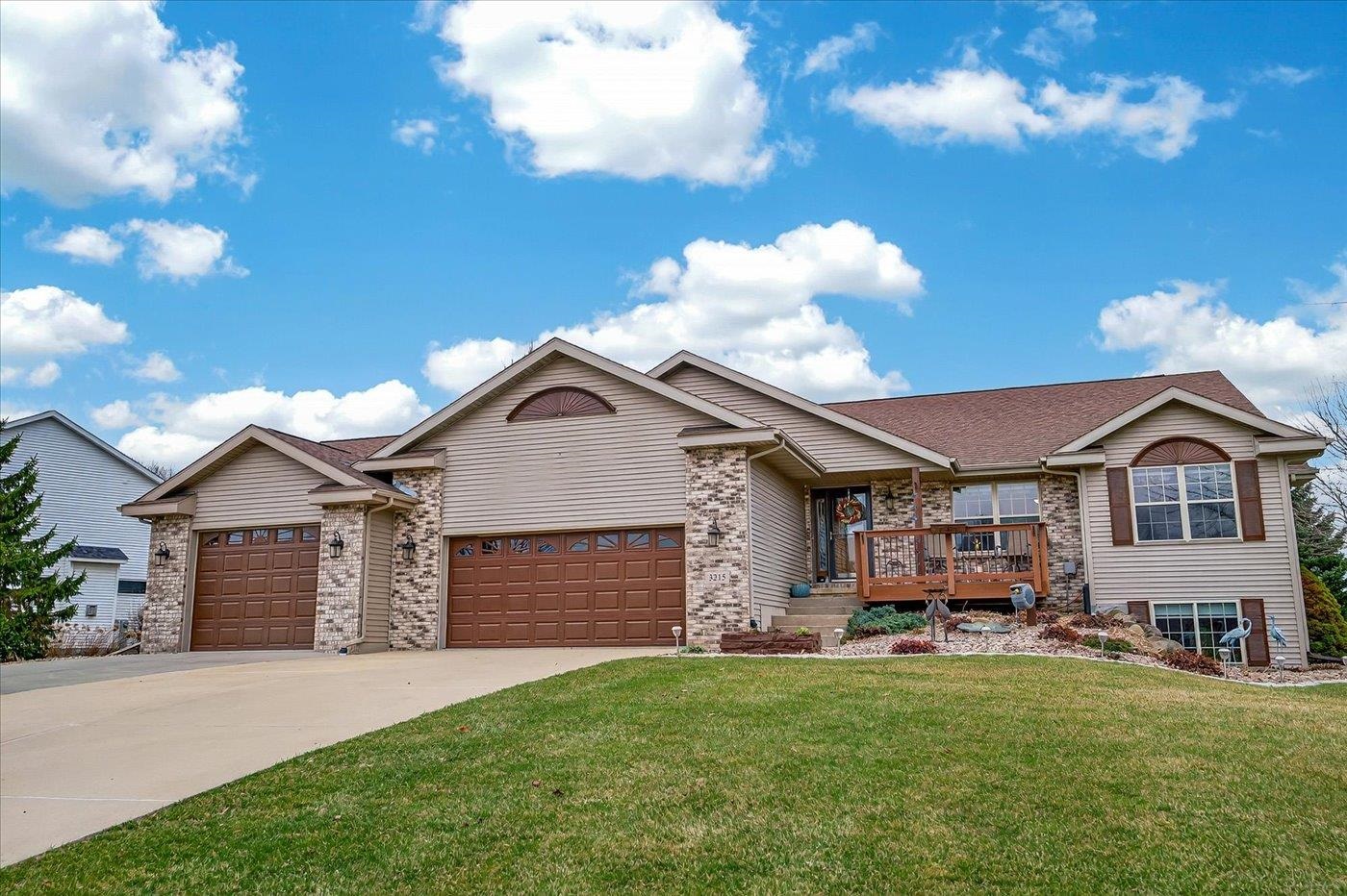 3215 Conservancy Estates Lane Sun Prairie, WI 53590 - Photo 1 of 73