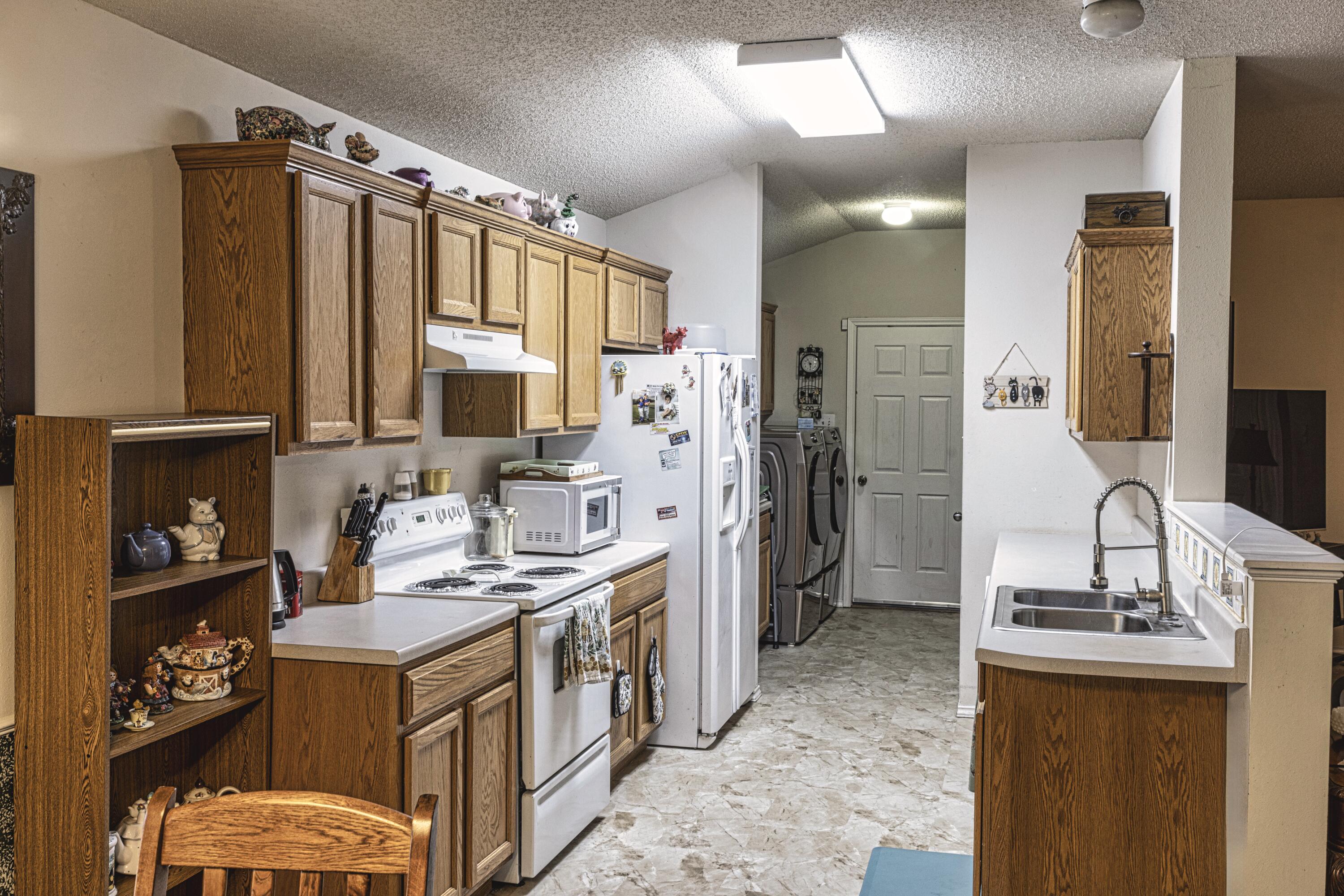 6513 87th Street Lubbock, TX 79424 - Photo 8 of 30 6513_87th-8