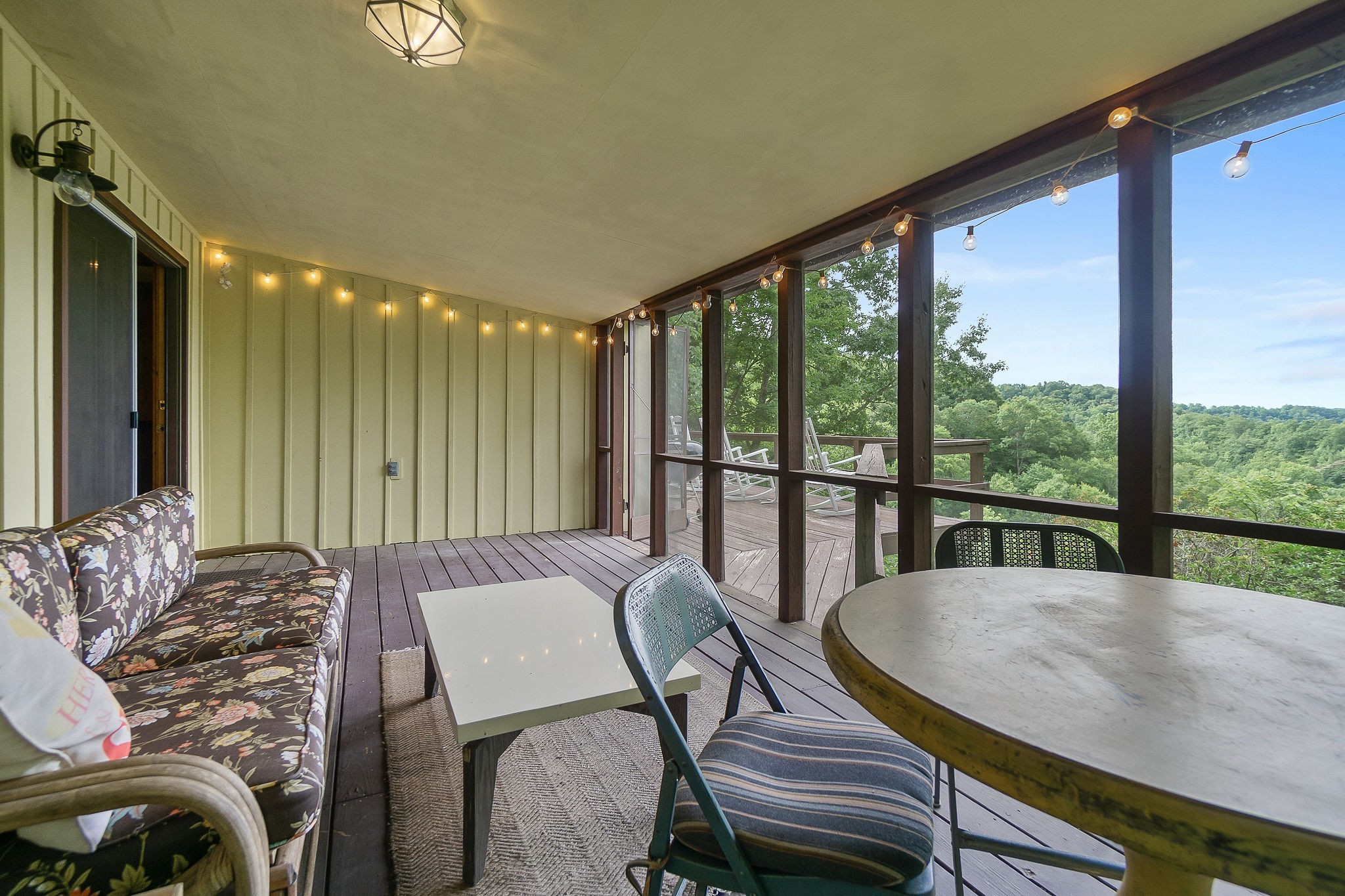 587 East Ridgetop Road Sparta, TN 38583 - Photo 33 of 37 Gallery Image 33