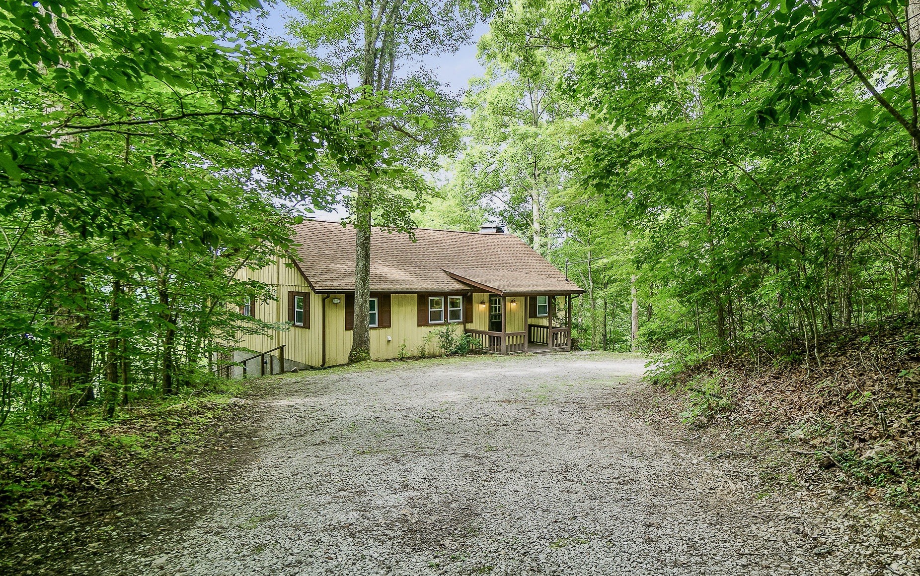 587 East Ridgetop Road Sparta, TN 38583 - Photo 5 of 37 Gallery Image 5