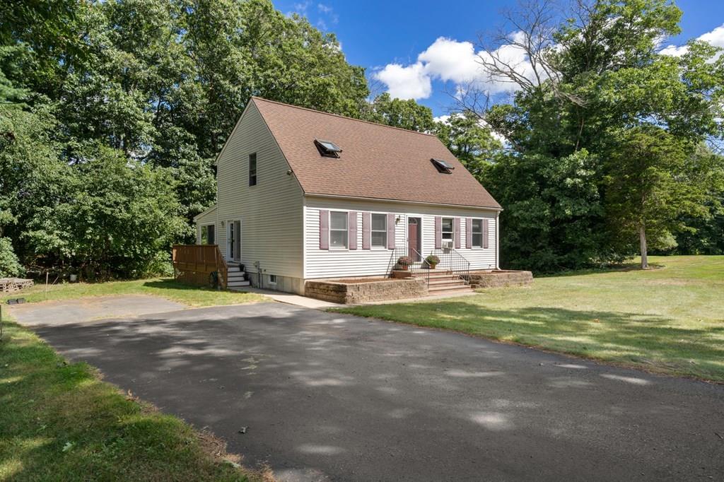 22 Merrifield Street Rowley, MA 01969 - Photo 1 of 19 Gallery Image 1