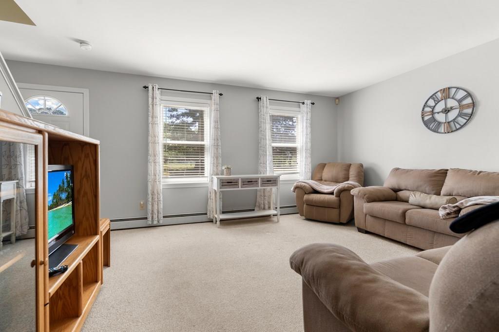 22 Merrifield Street Rowley, MA 01969 - Photo 6 of 19 Gallery Image 6
