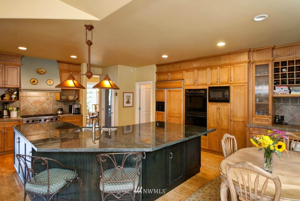 710 Linden Road Bellingham, WA 98229 - Photo 4 of 15