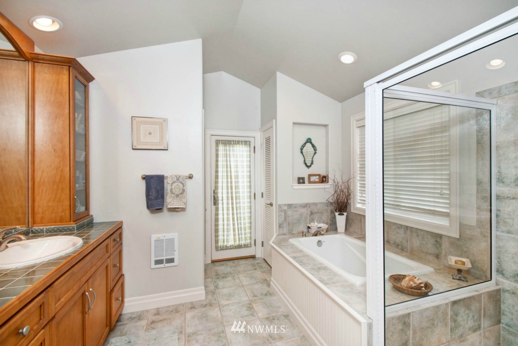 710 Linden Road Bellingham, WA 98229 - Photo 10 of 15