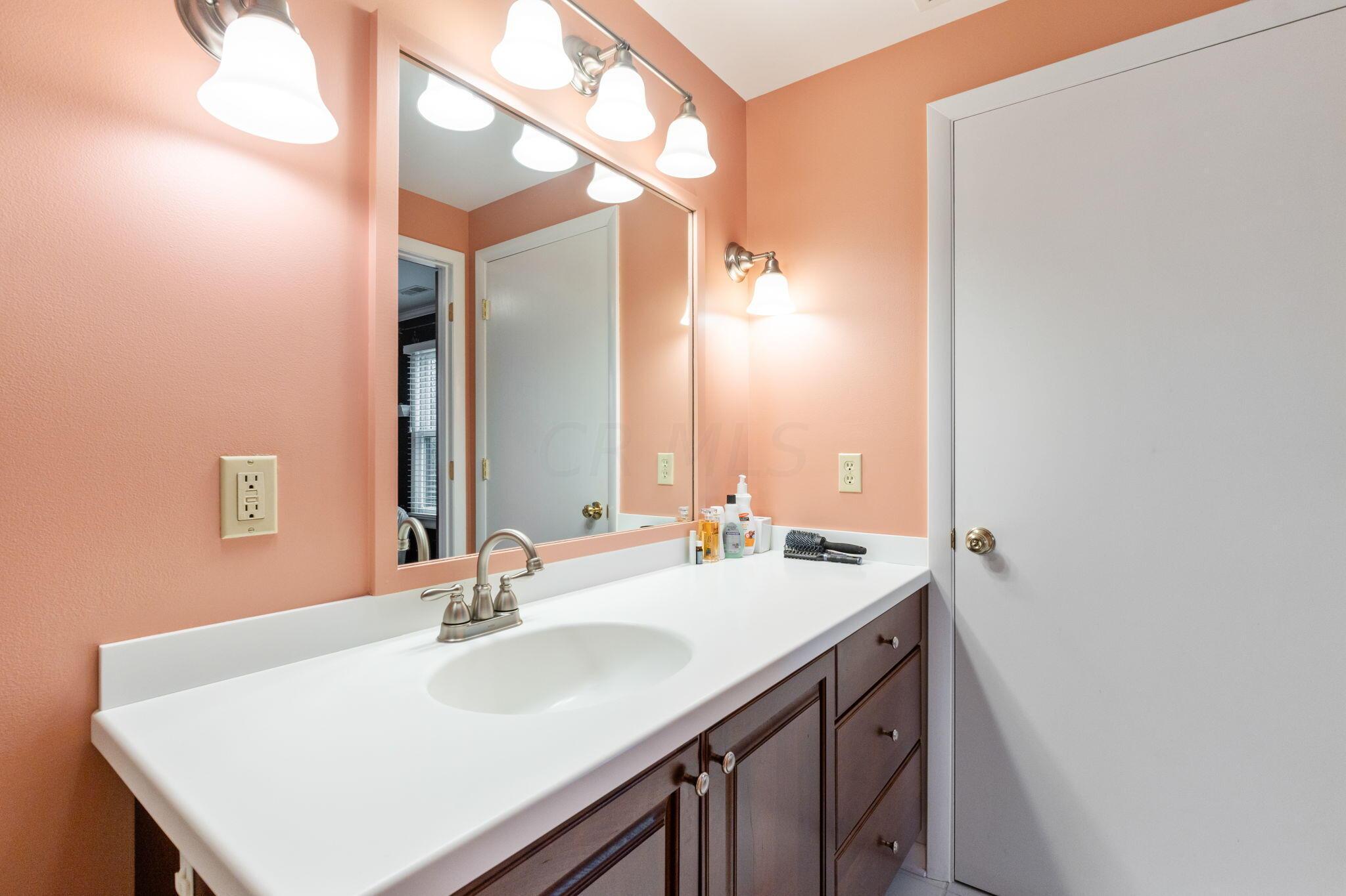 2225 Sheringham Road Columbus, OH 43220 - Photo 49 of 84 2225 Sheringham Rd (Interior)-42