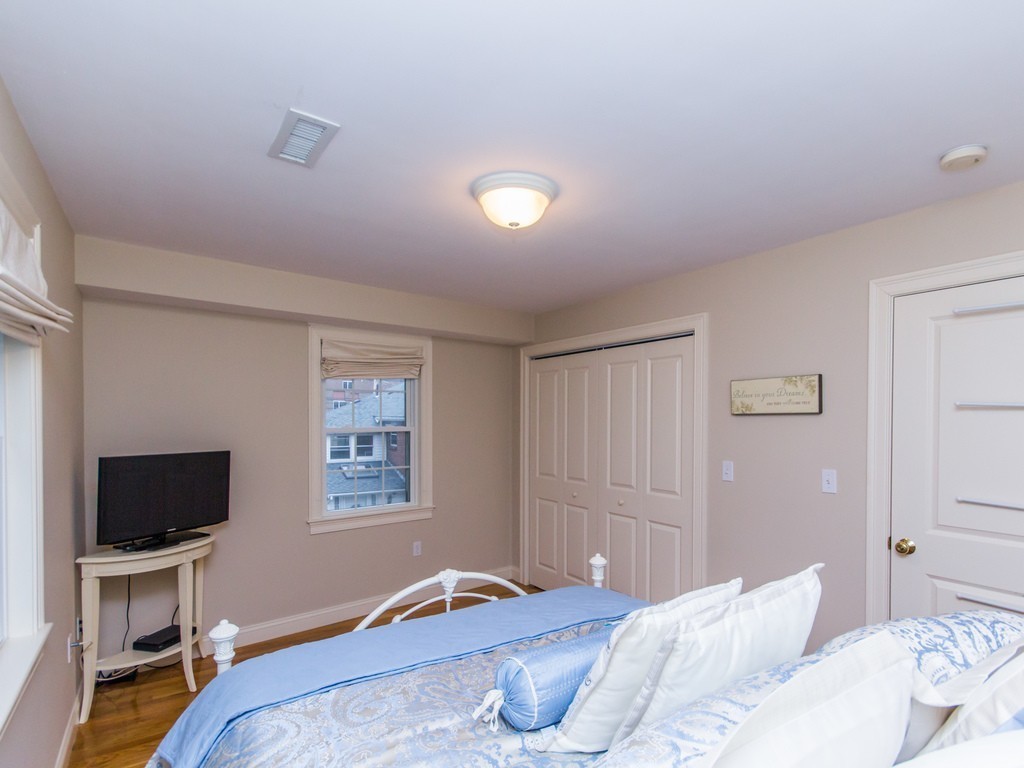 11 Reyem Street, Unit 1 Waltham, MA 02453 - Photo 23 of 25 Gallery Image 23