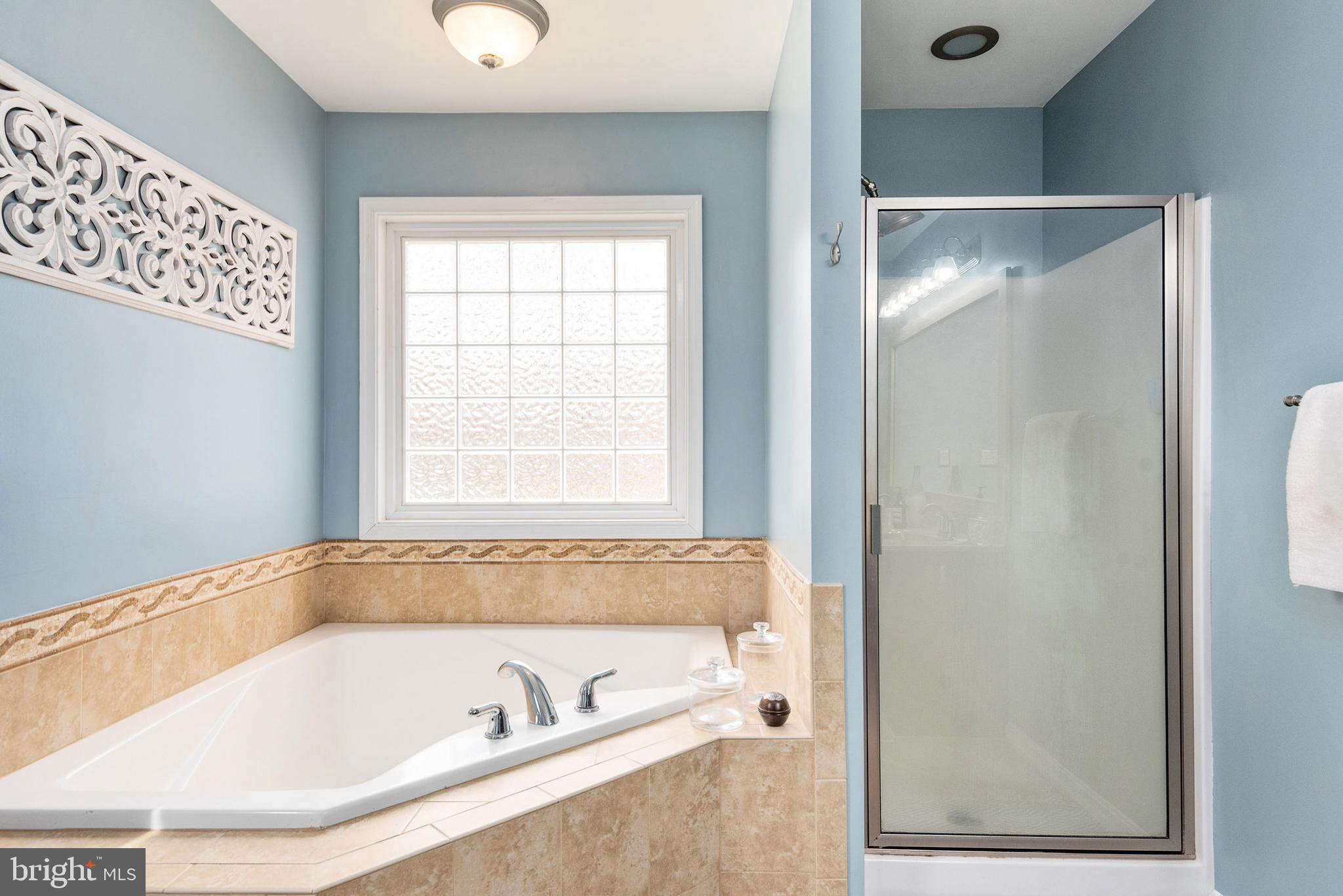 92 Quarry Road Stafford, VA 22554 - Photo 22 of 52 Light filled master bath