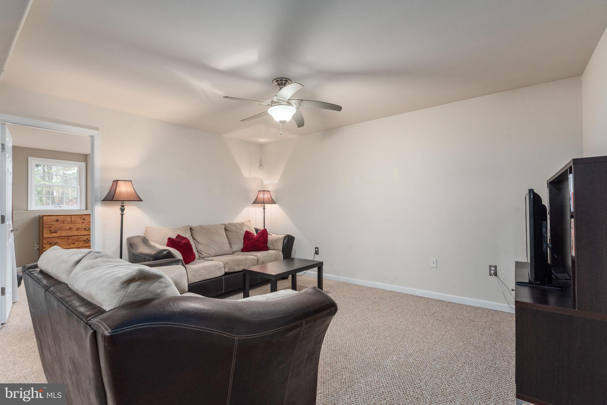 92 Quarry Road Stafford, VA 22554 - Photo 29 of 52 Second family room