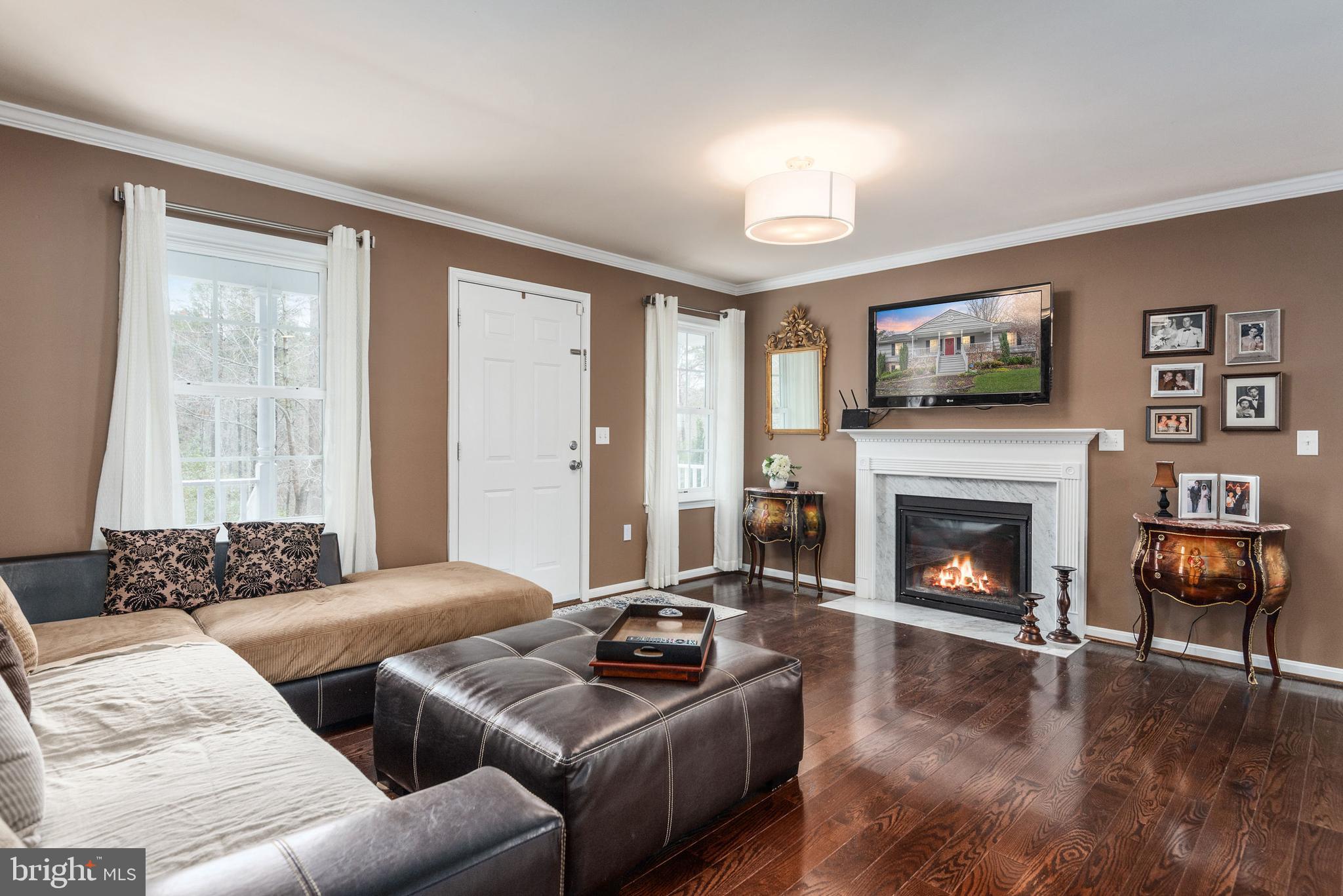 92 Quarry Road Stafford, VA 22554 - Photo 8 of 52 Spacious and cozy family room