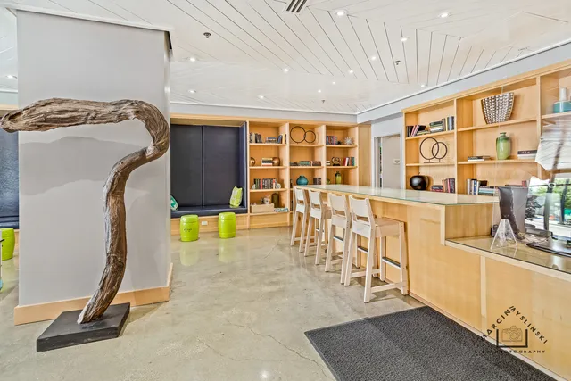 $249,000 | 50 East 16th Street, Unit 414, Chicago, IL 60616