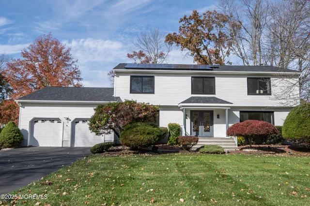 $1,100,000 | 12 Pence Road, Manalapan, NJ 07726