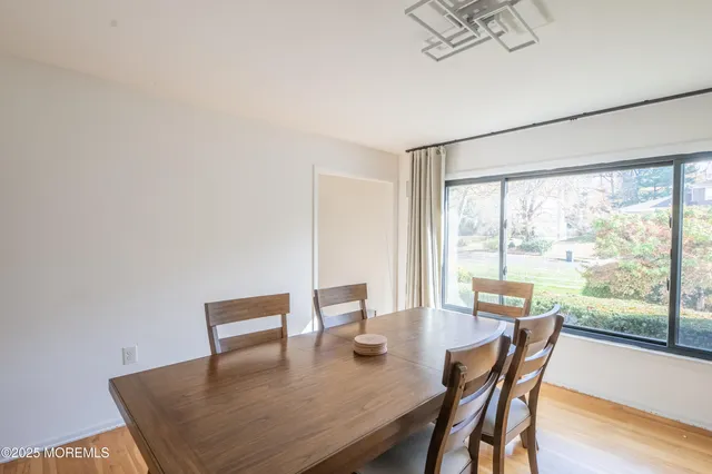 $1,100,000 | 12 Pence Road, Manalapan, NJ 07726