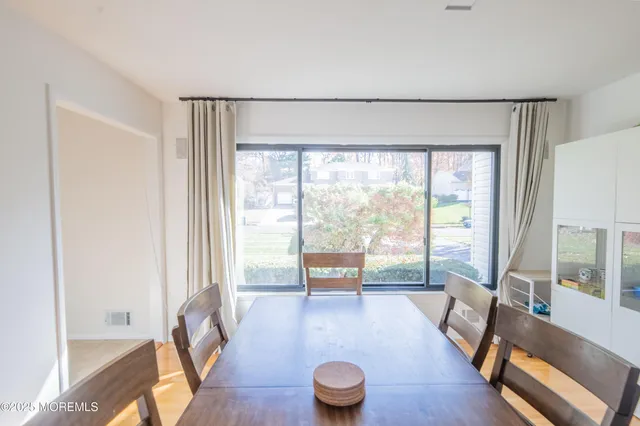 $1,100,000 | 12 Pence Road, Manalapan, NJ 07726