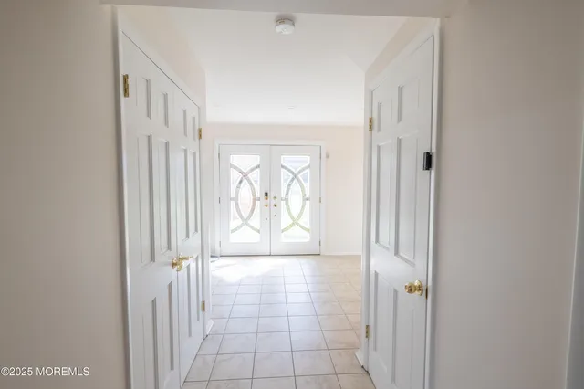 $1,100,000 | 12 Pence Road, Manalapan, NJ 07726