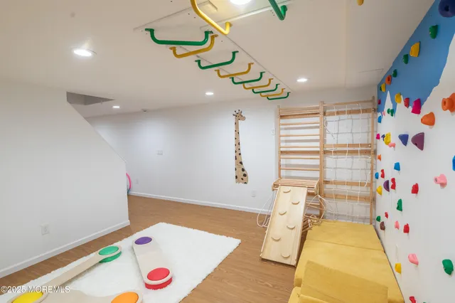 $1,100,000 | 12 Pence Road, Manalapan, NJ 07726