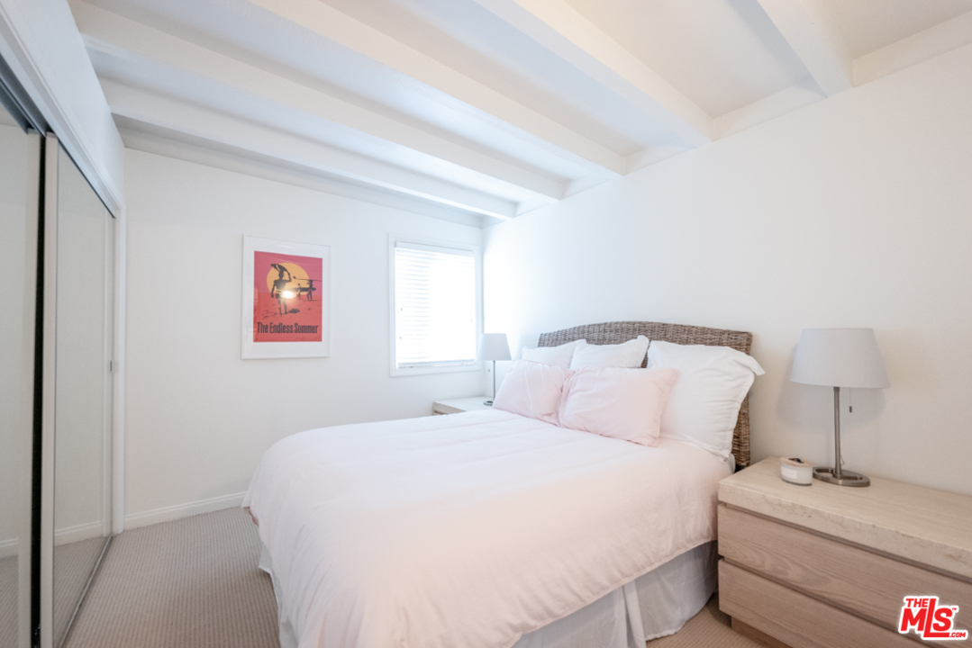 28819 Selfridge Drive Malibu, CA 90265 - Photo 12 of 40