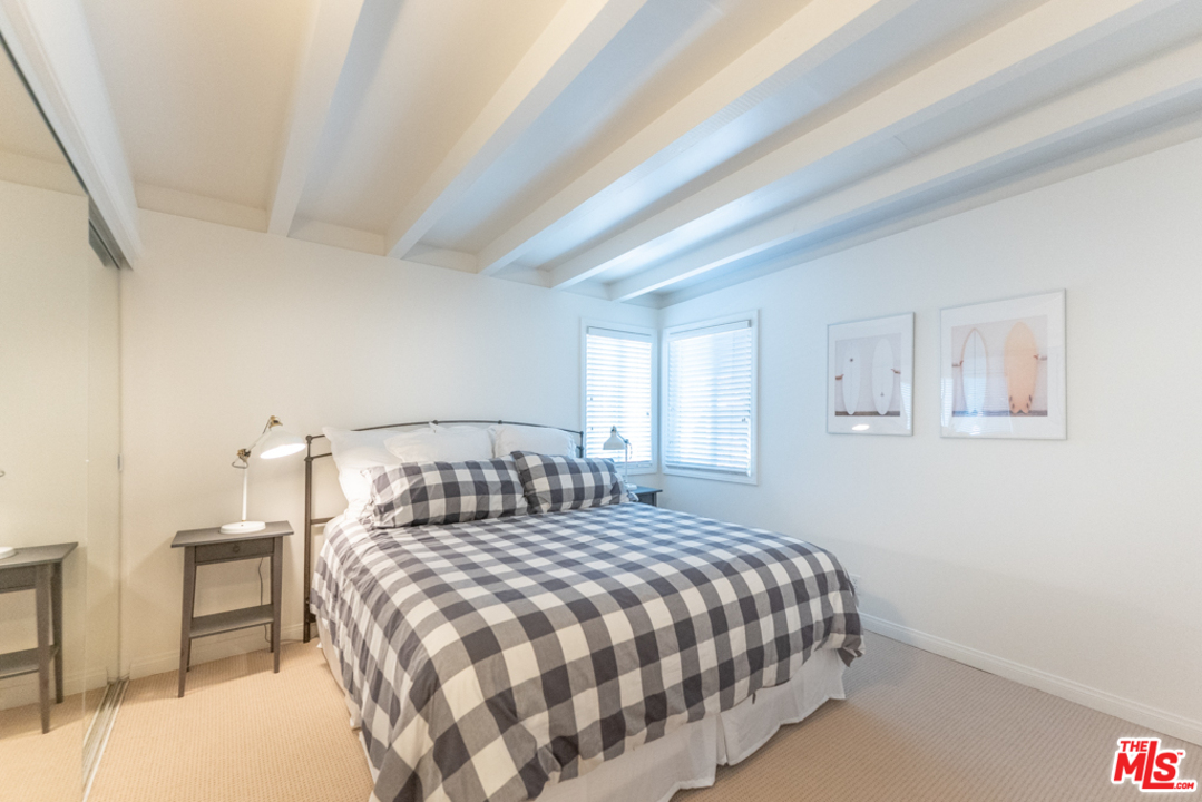 28819 Selfridge Drive Malibu, CA 90265 - Photo 26 of 40