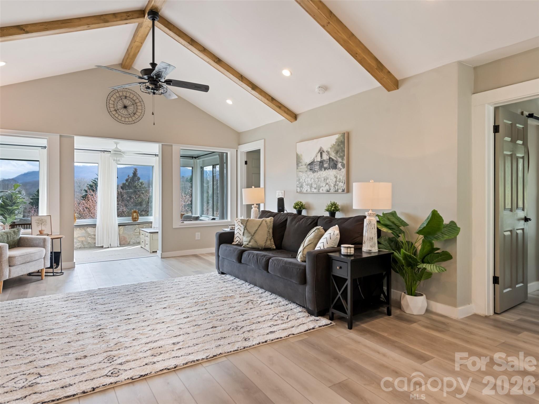 659 Golf Course Road Waynesville, NC 28786 - Photo 15 of 34 a living room with furniture