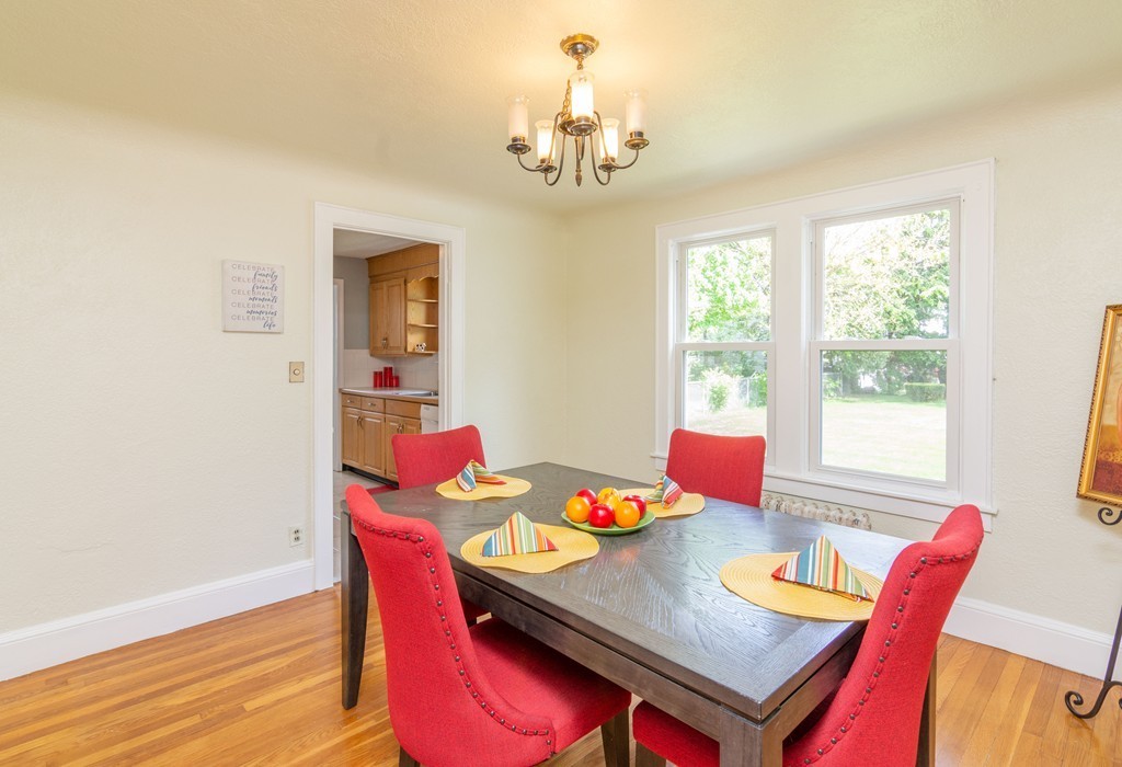 702 Allen Street Springfield, MA 01118 - Photo 3 of 25