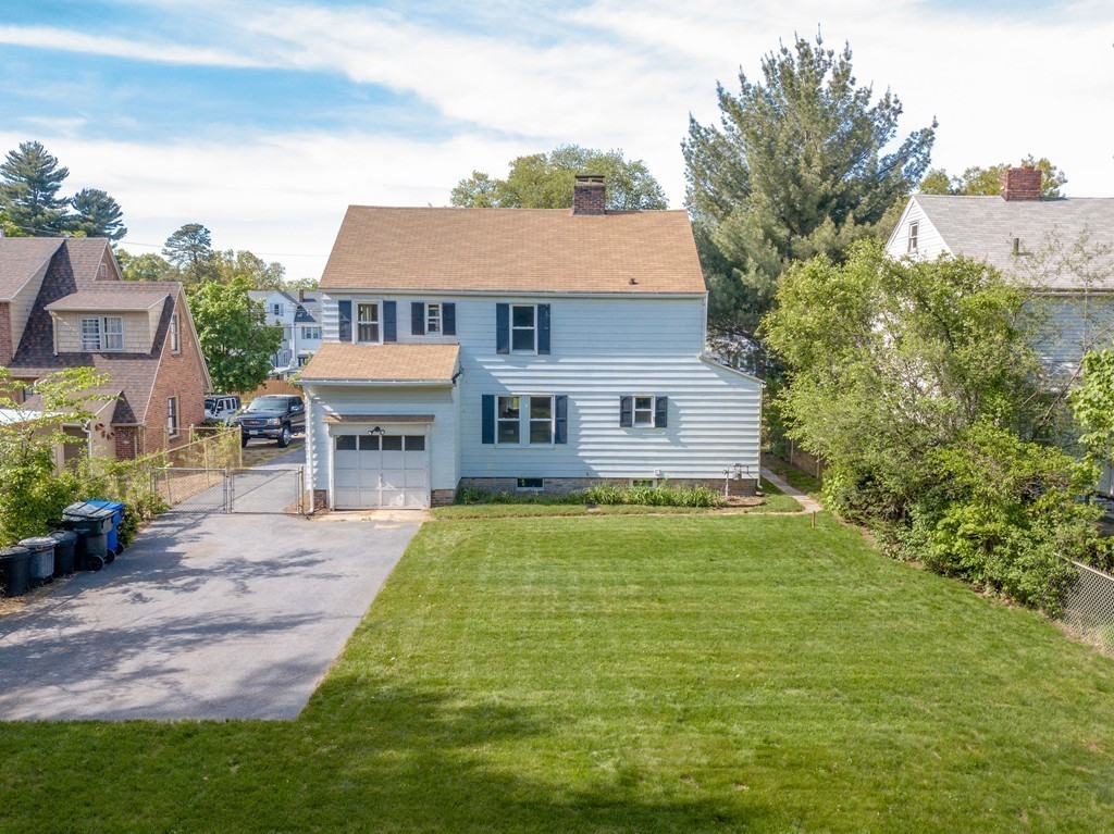 702 Allen Street Springfield, MA 01118 - Photo 7 of 25