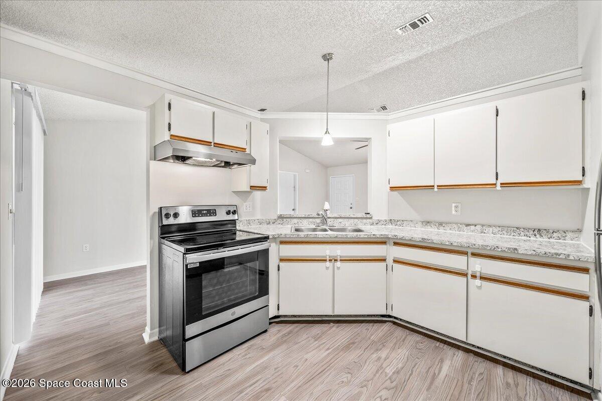 360 Wendover Road Southwest Palm Bay, FL 32908 - Photo 12 of 26 12-untitled-02030