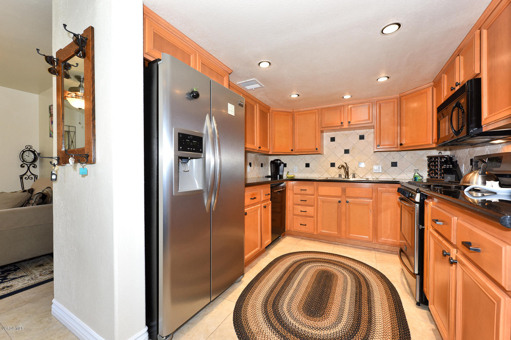 5220 West Wooley Road Oxnard, CA 93035 - Photo 16 of 36 318067_wooley_040