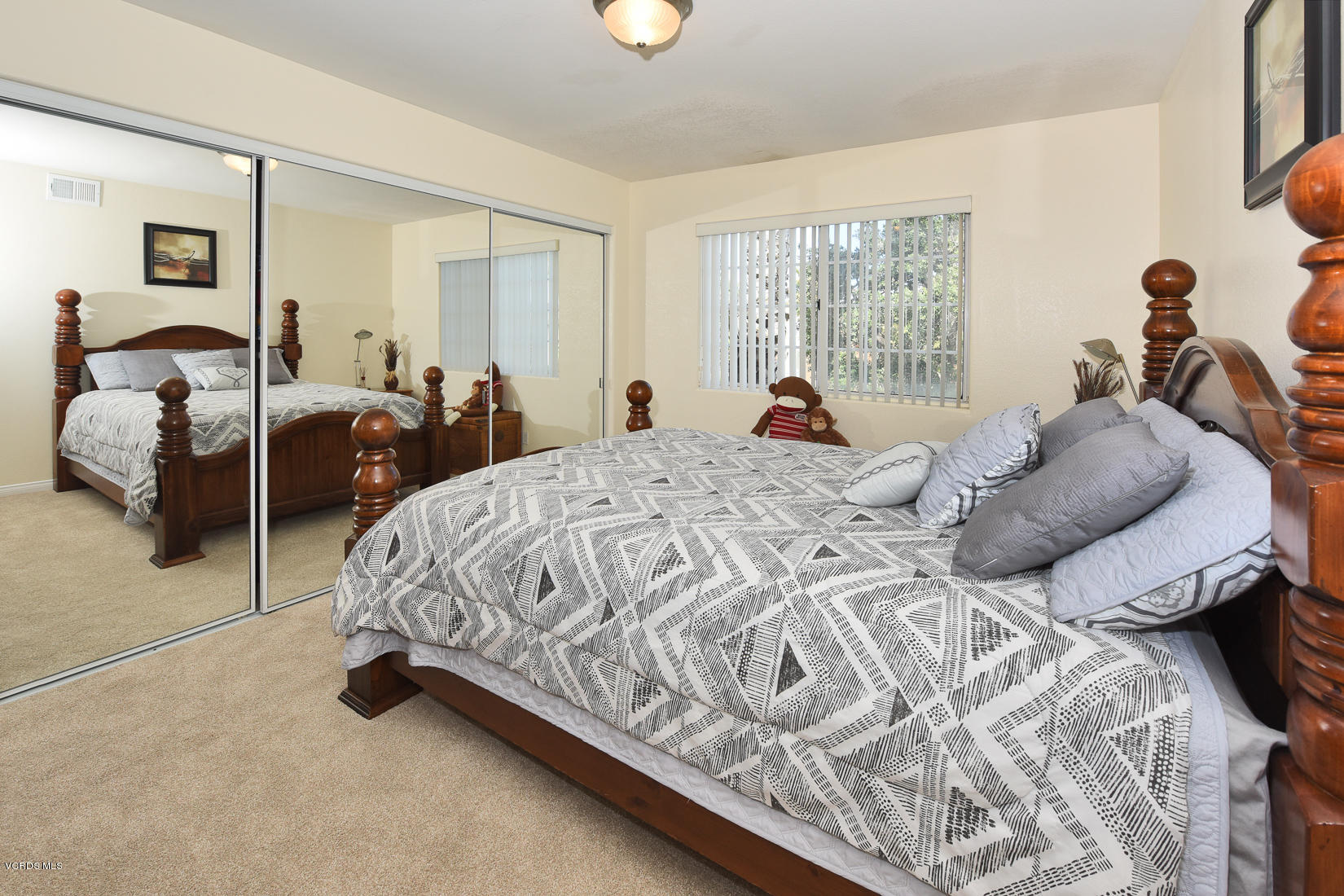 5220 West Wooley Road Oxnard, CA 93035 - Photo 20 of 36 318067_wooley_049
