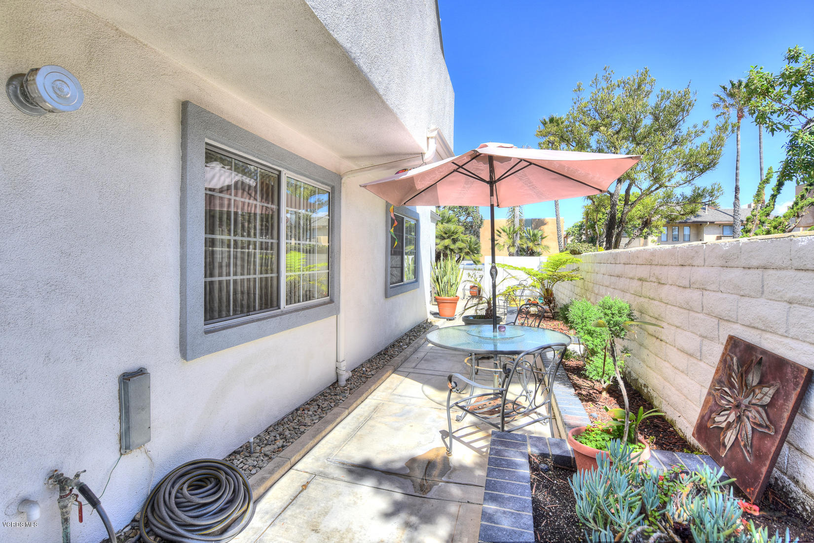 5220 West Wooley Road Oxnard, CA 93035 - Photo 5 of 36 318067_wooley_019_r